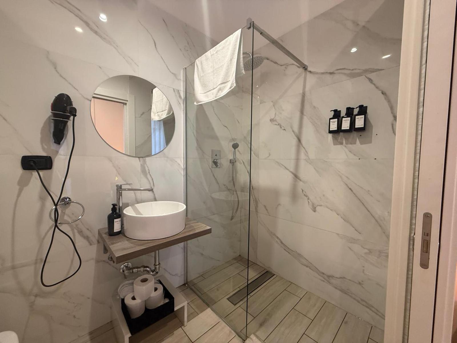 La Piazza Suite Napoli Eksteriør bilde