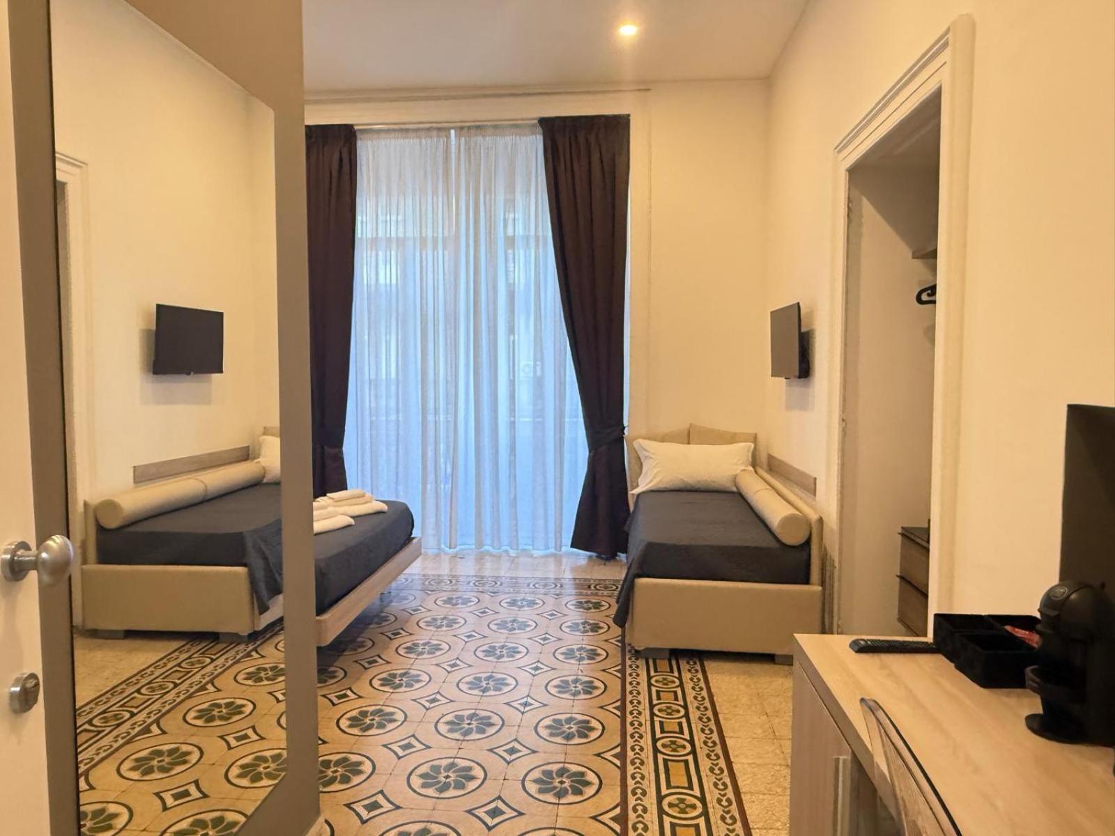 La Piazza Suite Napoli Eksteriør bilde