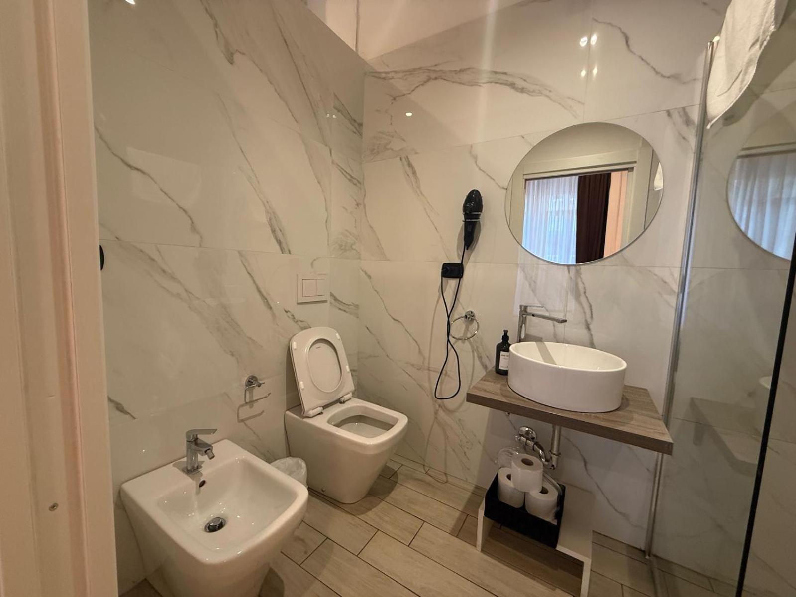 La Piazza Suite Napoli Eksteriør bilde